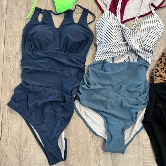 Cupshe Women's One Piece Swimsuit - Lime, Burgundy, Navy, Striped, Leopard - Picture 3 of 6